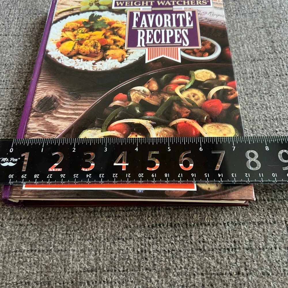 Weight Watchers Favorite Recipes Hardcover Cookbook 1986 Over 280 Dishes
